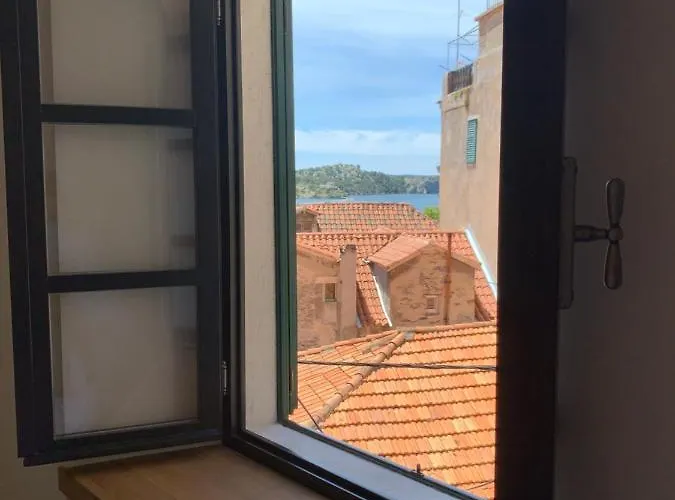 Palace M Apartment *