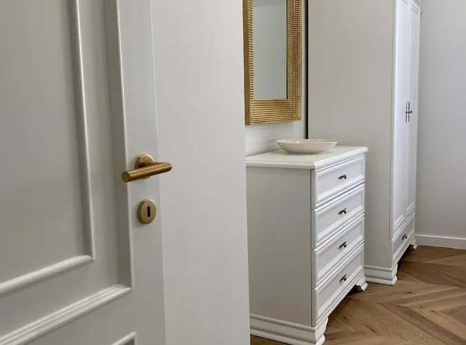 Apartment Palace M *